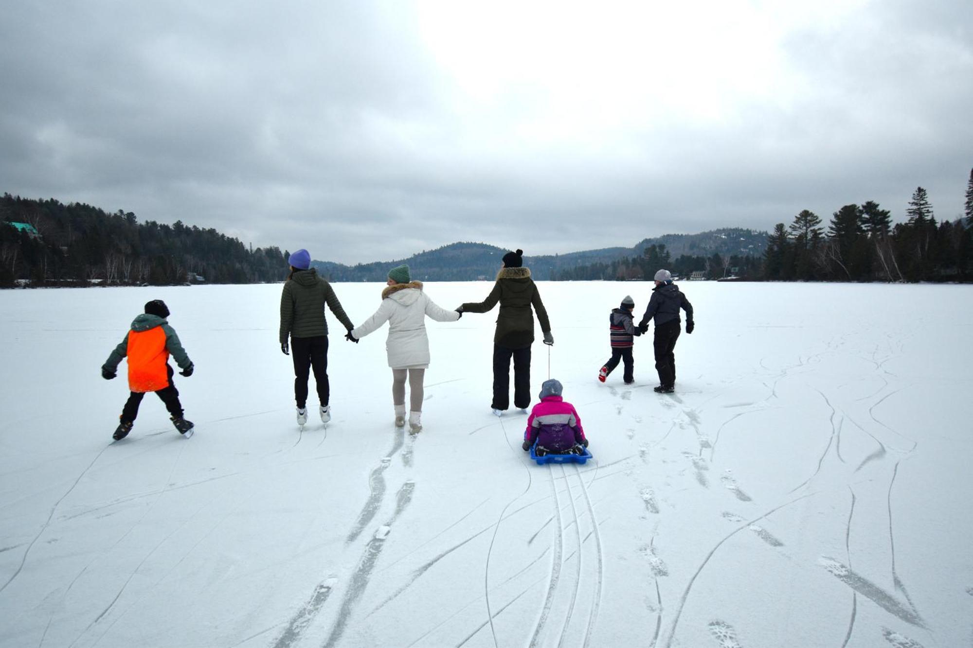 Le Partage Lodge: Destination Plein Air Et Sociale Val-Morin Esterno foto